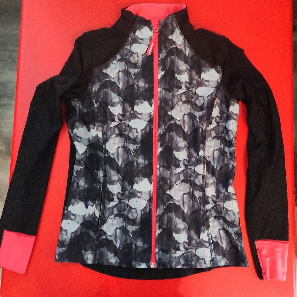 Mondetta black pink zip up jacket with thumb holes and pockets